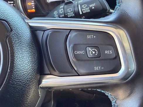Used 2021 Jeep Wrangler Unlimited Rubicon 4xe w/ Cold Weather Group AWD/4WD image 14