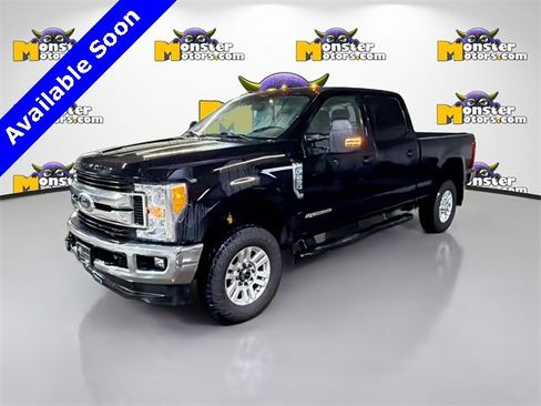 Used 2017 Ford F250 XLT w/ XLT Value Package image 1
