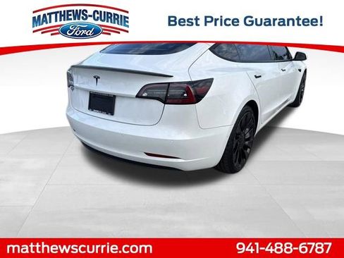 Used 2022 Tesla Model 3 Performance image 4