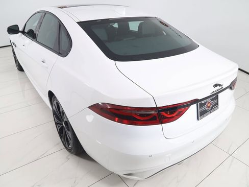 Used 2024 Jaguar XF R-Dynamic SE image 28