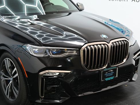 Used 2021 BMW X7 M50i w/ Cold Weather Package AWD/4WD image 8