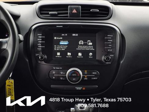Used 2018 Kia Soul + FWD image 23