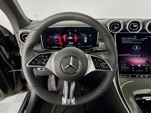 Used 2026 Mercedes-Benz GLC 300 4MATIC image 12