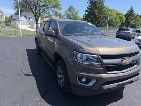 Used 2015 Chevrolet Colorado Z71 AWD/4WD image 3