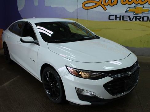 Used 2024 Chevrolet Malibu LT w/ Sport Edition image 4