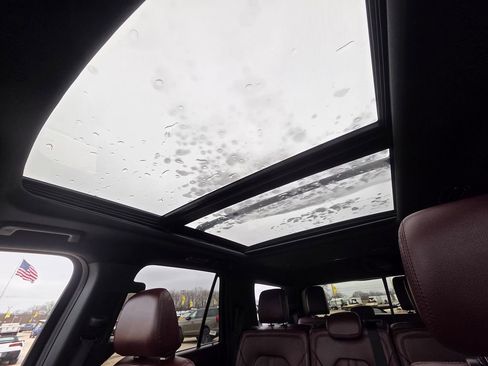 Used 2024 Ford Expedition Limited AWD/4WD image 78