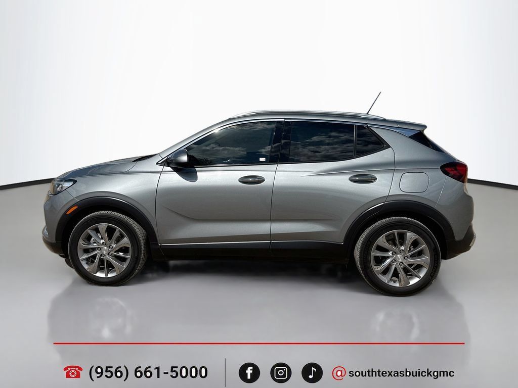 Used 2023 Buick Encore GX Essence w/ Experience Buick Package FWD image 4