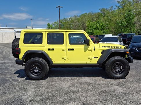 Used 2022 Jeep Wrangler Unlimited Sport AWD/4WD image 13