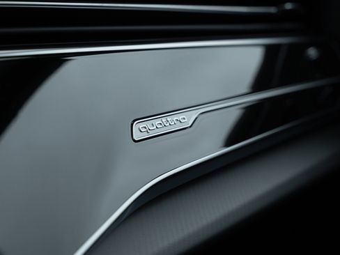 New 2026 Audi RS Q8 performance image 17