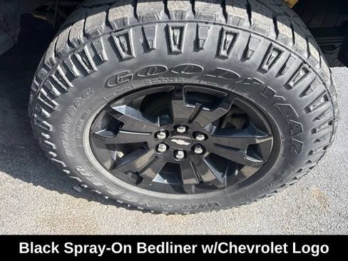 Used 2022 Chevrolet Colorado ZR2 w/ ZR2 Midnight Special Edition AWD/4WD image 10