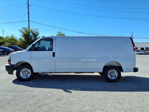New 2025 GMC Savana 2500 Work Van w/ Driver Convenience Package image 24