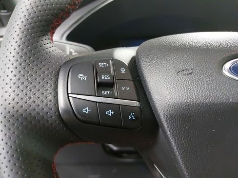 Used 2023 Ford Escape ST-Line w/ Tech Pack #1 AWD/4WD image 17