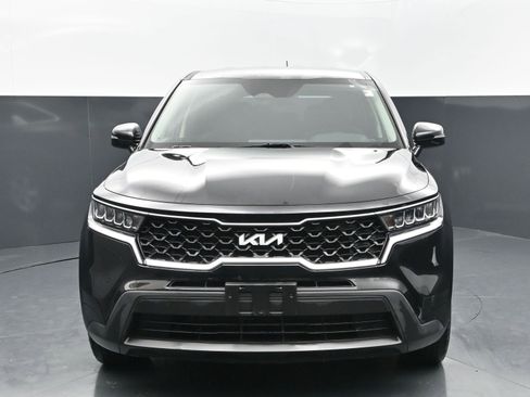 Used 2023 Kia Sorento LX FWD image 8