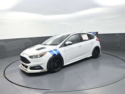 Used 2018 Ford Focus ST image 42