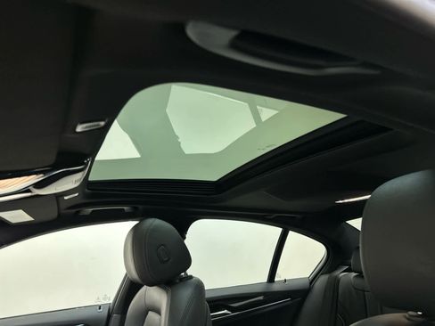 Used 2019 BMW 530i xDrive w/ Convenience Package image 6