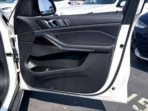 Used 2020 BMW X5 sDrive40i w/ Premium Package RWD image 28