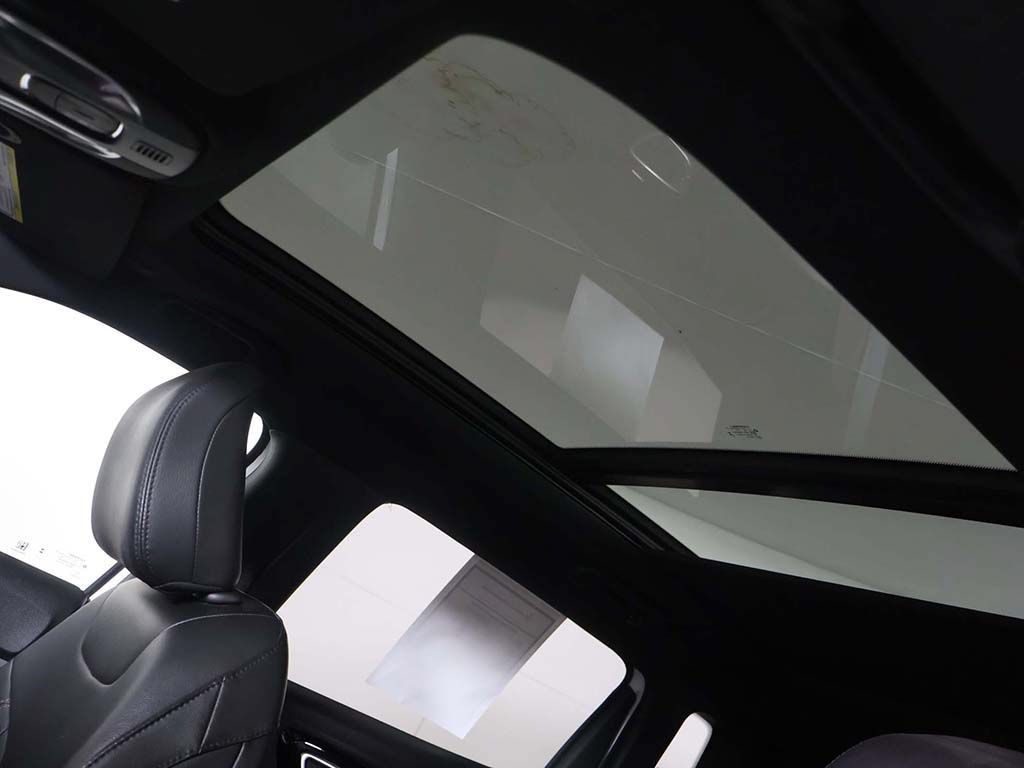 Used 2023 Jeep Compass Limited w/ Sun and Sound Group AWD/4WD image 20