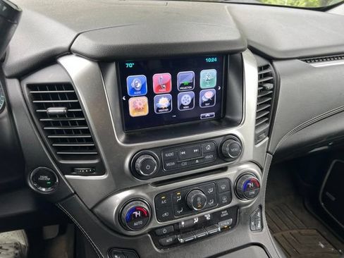 Used 2017 Chevrolet Suburban Premier AWD/4WD image 12