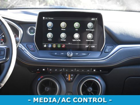 Used 2023 Chevrolet Blazer Premier image 22