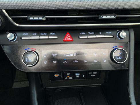 Used 2025 Hyundai Sonata Limited FWD image 26