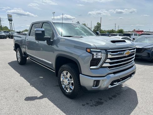 New 2026 Chevrolet Silverado 2500 High Country w/ Technology Package AWD/4WD image 2