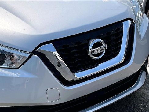 Used 2020 Nissan Kicks S FWD image 29