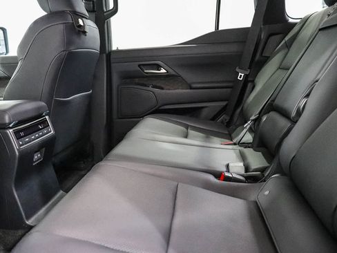 Used 2024 Lexus GX 550 w/ Accessory Package (Z1) AWD/4WD image 19