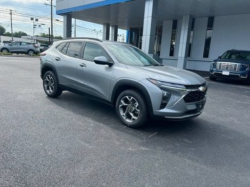 New 2026 Chevrolet Trax LT w/ LT Convenience Package FWD image 29