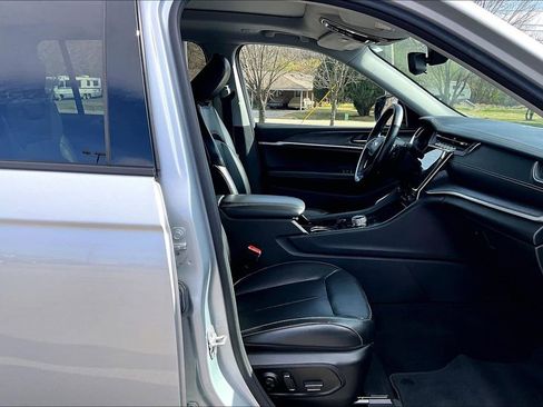 Used 2021 Jeep Grand Cherokee L Limited image 7