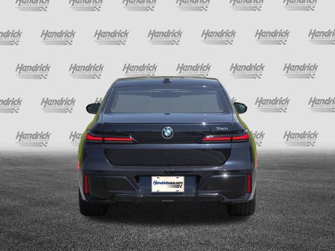 Certified 2023 BMW 740i w/ Parking Assistance Package RWD image 8
