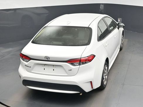 Used 2020 Toyota Corolla LE image 42