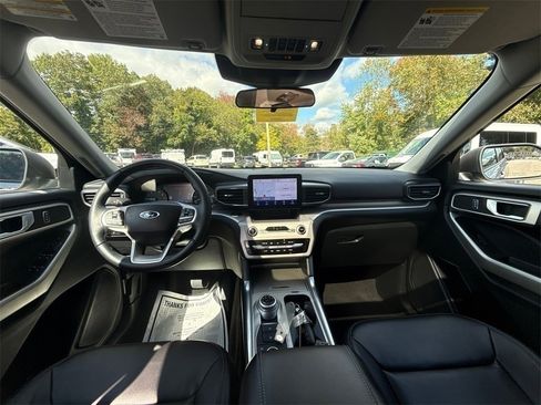 Certified 2023 Ford Explorer XLT w/ Equipment Group 202A image 15