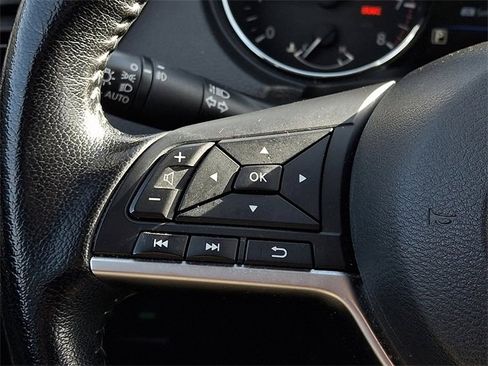 Used 2022 Nissan Rogue Sport SV image 20