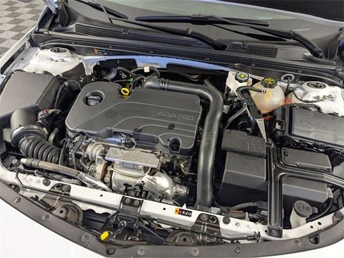 Used 2024 Chevrolet Malibu LS w/ Driver Confidence Package image 33