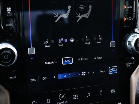 Used 2023 RAM 2500 Laramie AWD/4WD image 31