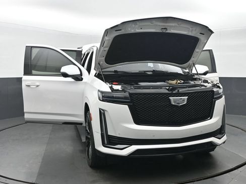 Used 2021 Cadillac Escalade Sport Platinum w/ Heavy-Duty Trailer Package AWD/4WD image 47