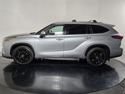 Used 2021 Toyota Highlander Platinum