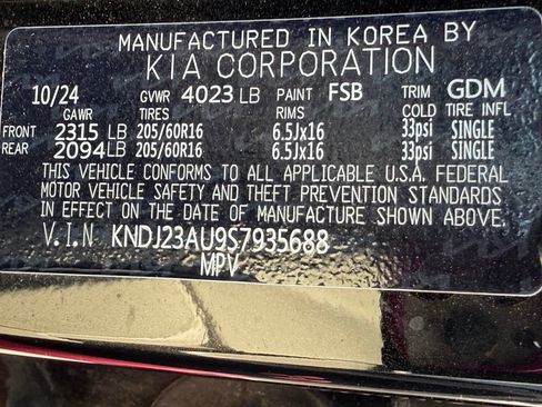 Used 2025 Kia Soul LX FWD image 45