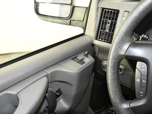 Used 2013 Chevrolet Express 3500 LT w/ LT Preferred Equipment Group RWD image 30