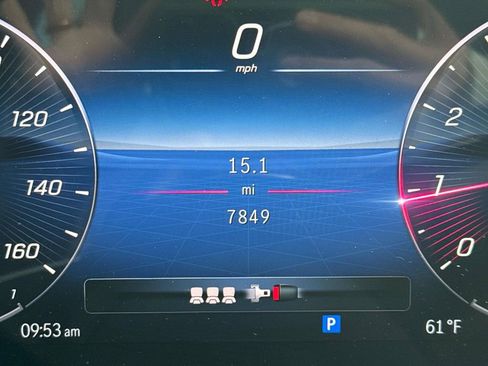 Used 2024 Mercedes-Benz C 300 Sedan image 27