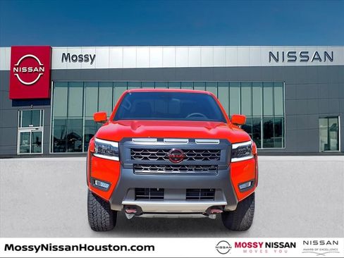 New 2026 Nissan Frontier PRO-4X w/ Pro-4x Convenience Package image 4