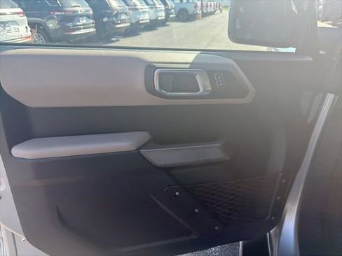 Used 2022 Ford Bronco Wildtrak AWD/4WD image 8