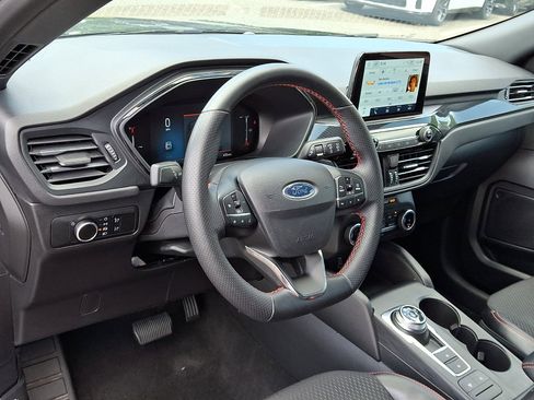 Used 2025 Ford Escape ST-Line AWD/4WD image 25