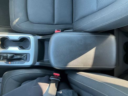 Used 2018 Chevrolet Colorado LT image 17