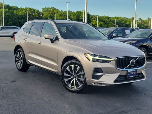 Used 2023 Volvo XC60 B5 Core AWD/4WD image 32
