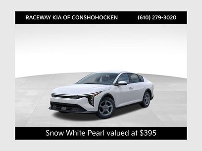 New 2025 Kia K4 LXS