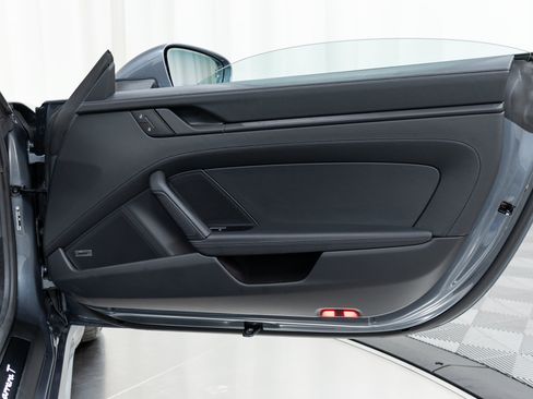 Certified 2026 Porsche 911 Carrera T RWD image 33