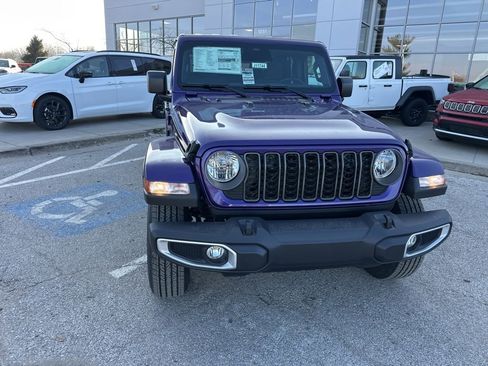 New 2026 Jeep Gladiator Sport image 8