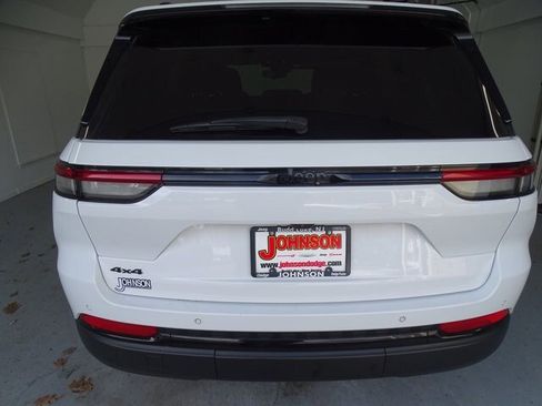 Certified 2023 Jeep Grand Cherokee Altitude image 20