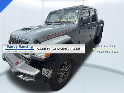 Used 2025 Jeep Gladiator Mojave w/ Convenience Group